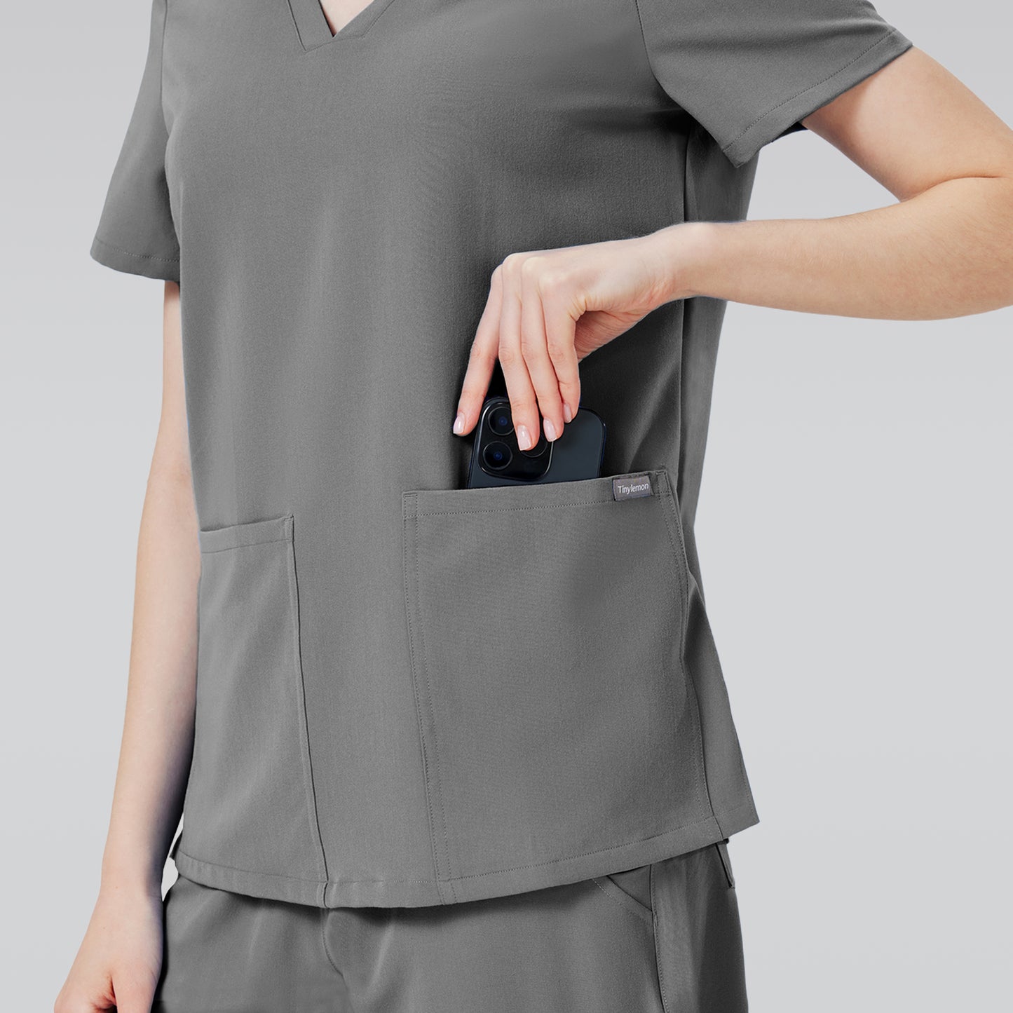 Women Scrub Top - 4 Pockets V-Neck
